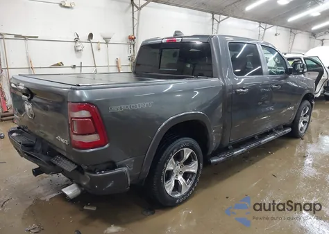 2021 Ram 1500 Laramie 4X4 5'7 Box z USA, uszkodzony, nr VIN 1C6SRFJT3MN742046